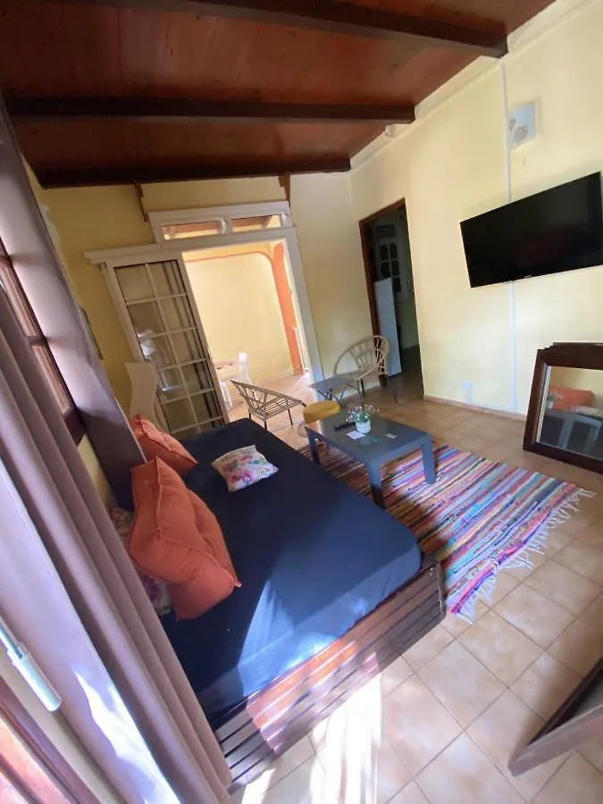 Appartement Charmant: Pointe Noire Retreat with Pool & Jacuzzi