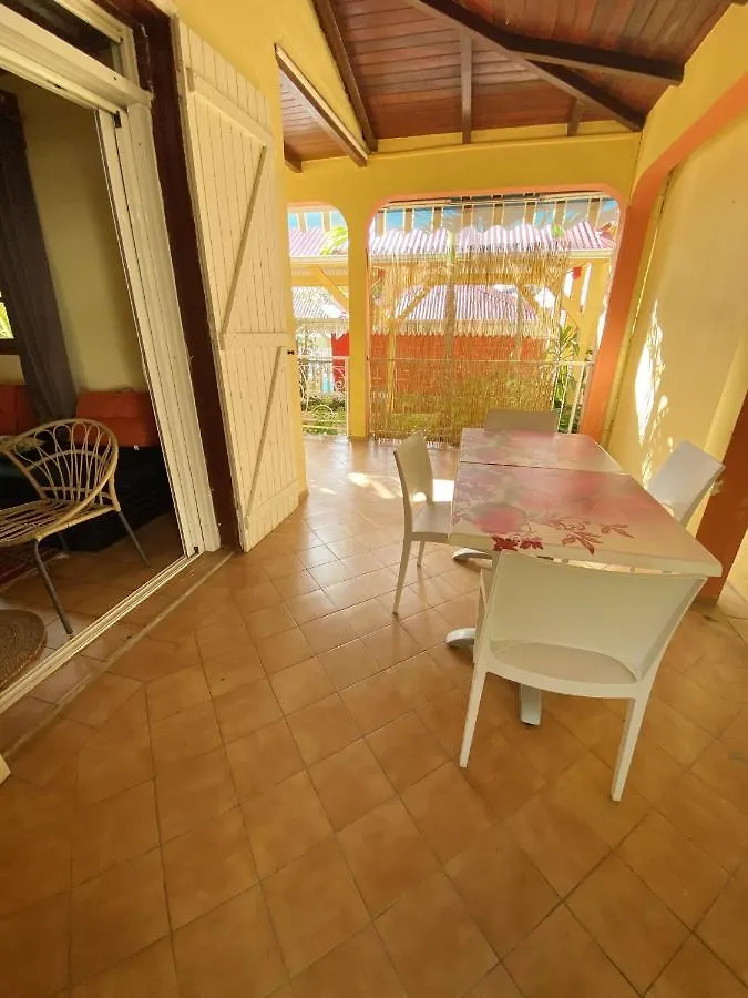Appartement Charmant: Pointe Noire Retreat with Pool & Jacuzzi Apartment Pointe-Noire